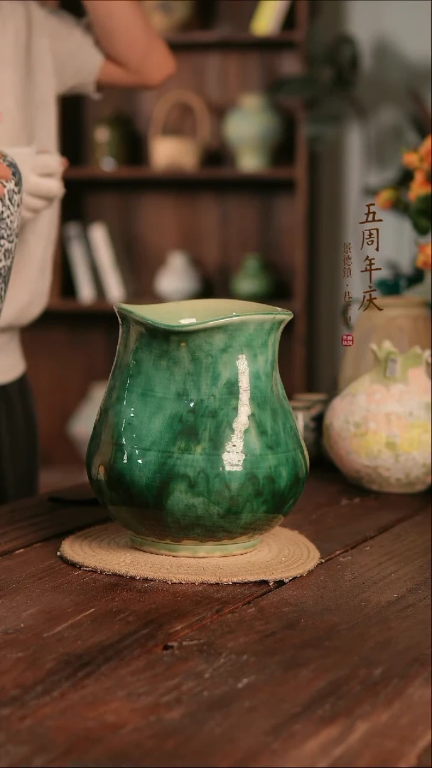 摆件21-189高23口15误差2无孔