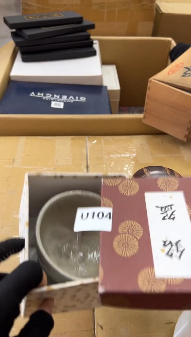 瓷片M****y104中古商品，谨慎参拍