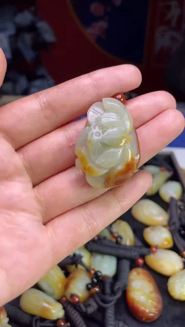 颈饰未镶嵌和田玉123