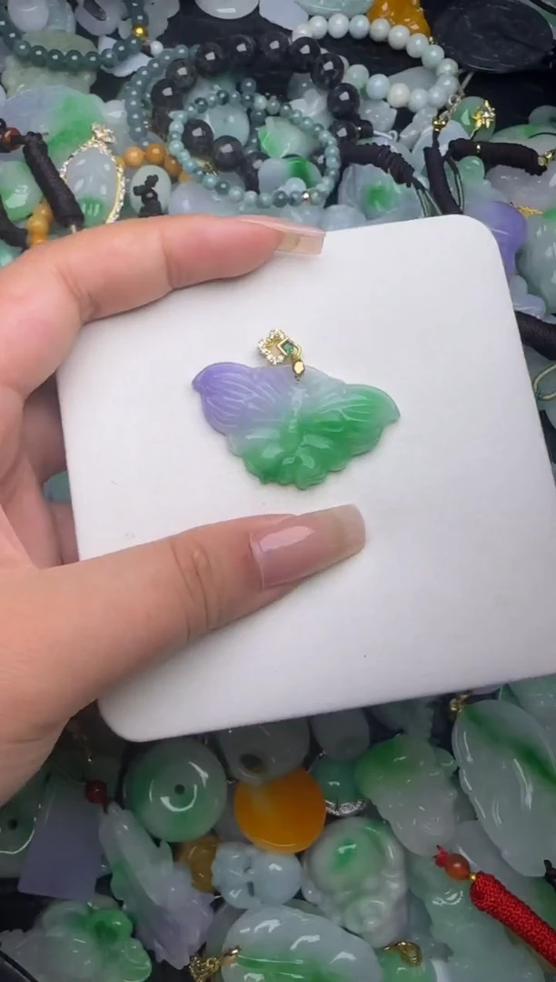 翡翠未镶嵌颈饰天然缅甸翡翠吊坠