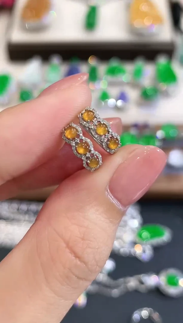 18K金镶嵌翡翠耳饰a17