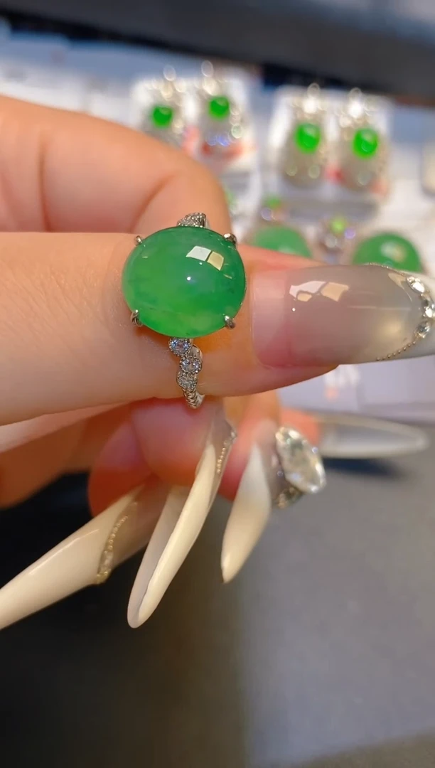 翡翠银S925镶嵌耳饰与**寿天然