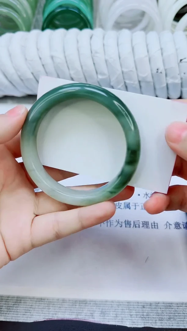 未镶嵌手镯石英质玉32/56
