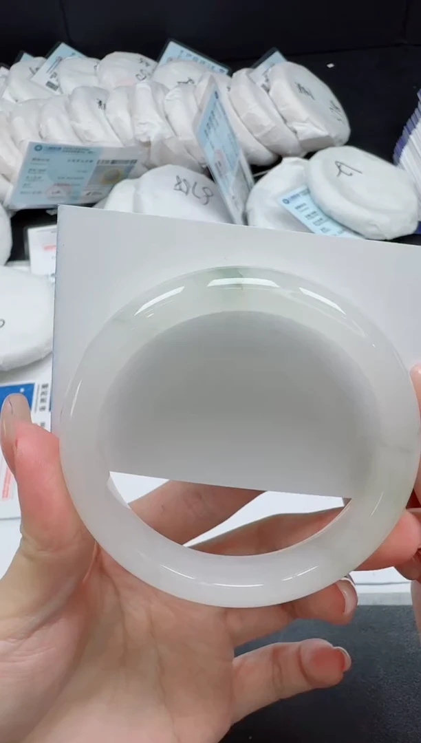 未镶嵌手镯石英质玉0159-60