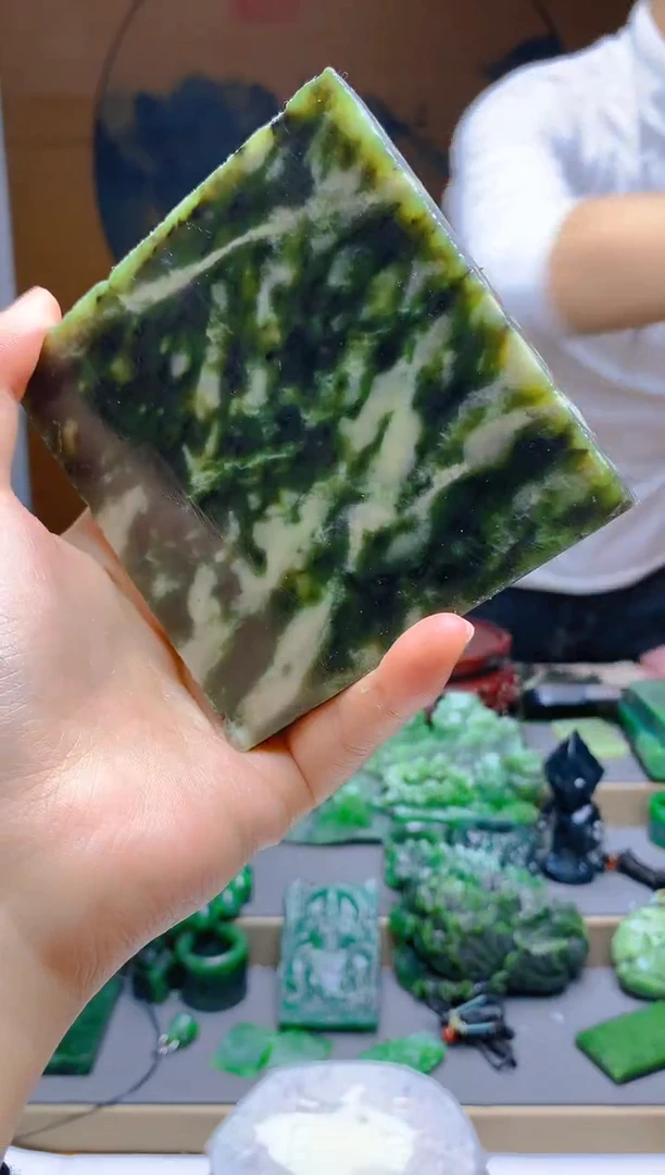 【闪购商品】和田玉（碧玉）珠宝半成品未镶嵌随机发货1个