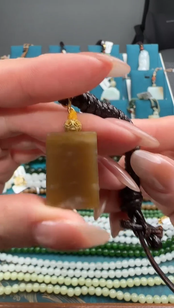 颈饰未镶嵌和田玉WD