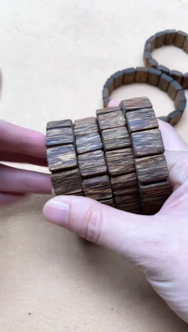 【闪购商品】沉香手串菩萨棋随型手牌单圈多样性发其一