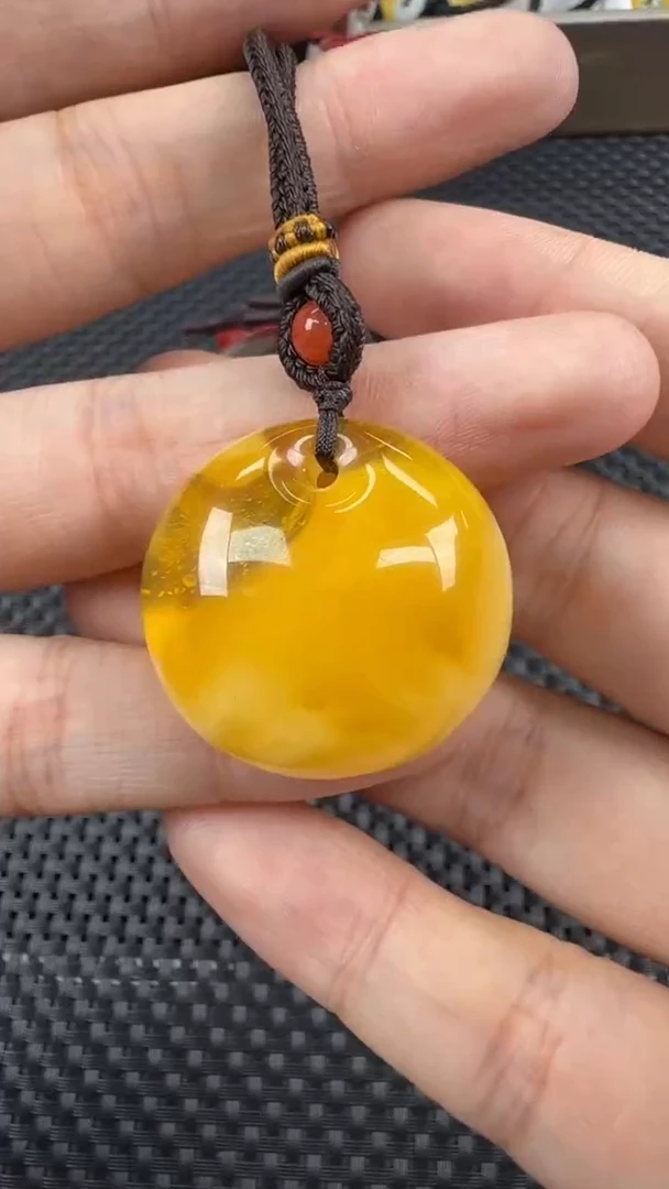 琥珀颈饰未镶嵌挂件