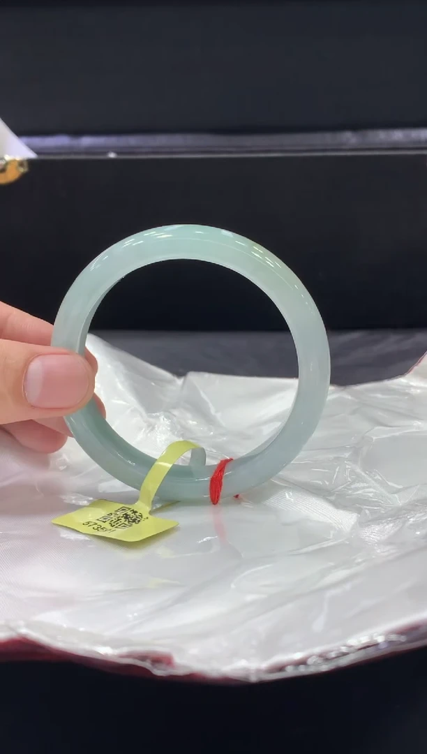 未镶嵌手镯翡翠翡翠手镯