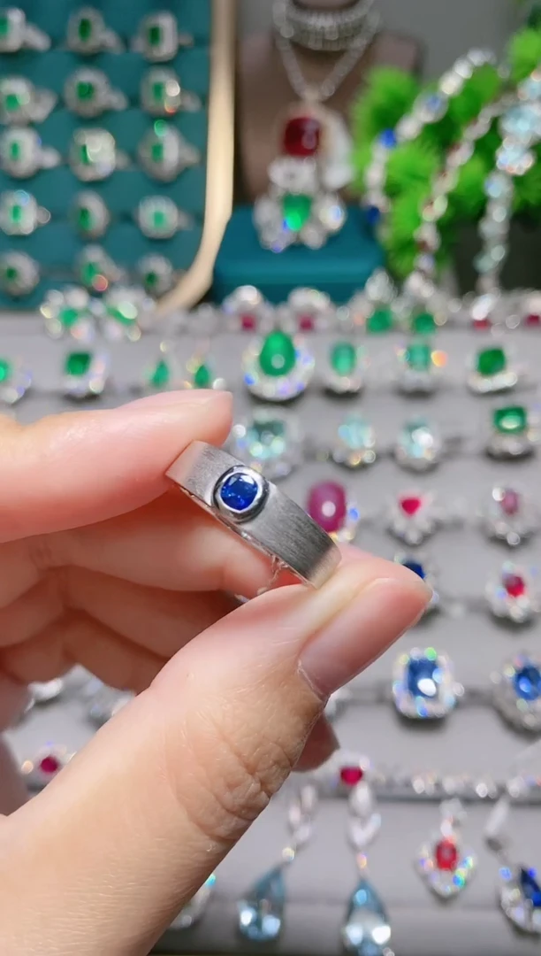 18K金锁骨链蓝宝石18K金镶嵌桐***桐.