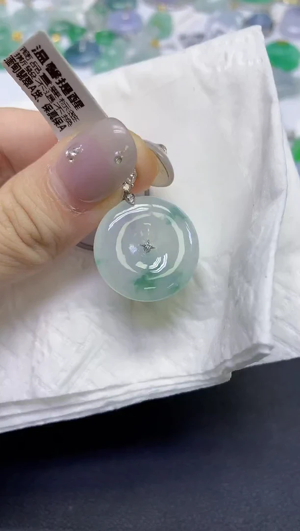 颈饰18K金镶嵌翡翠天然缅甸翡翠A货百元以上9元证书费自理