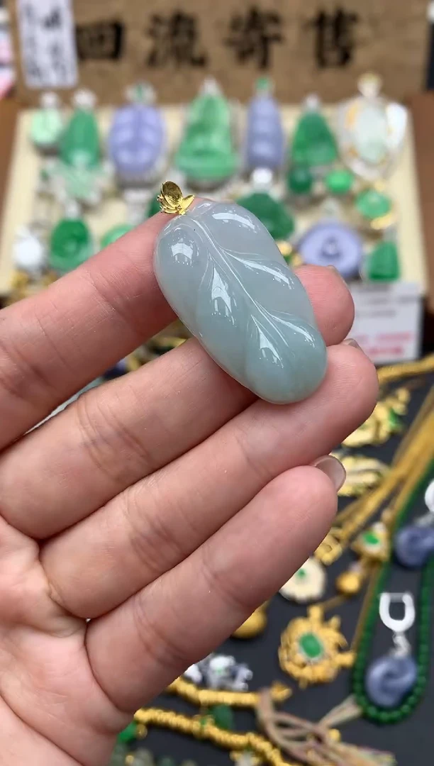 【闪购商品】翡翠颈饰18K金镶嵌137-中国好珍宝