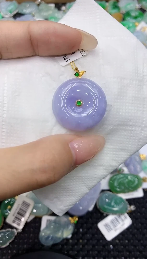 翡翠18K金镶嵌颈饰111111111111