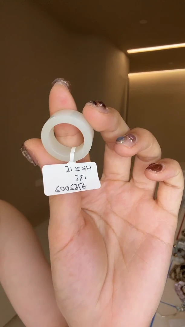 和田玉戒指未镶嵌15码俄白（直切）多样性发其一