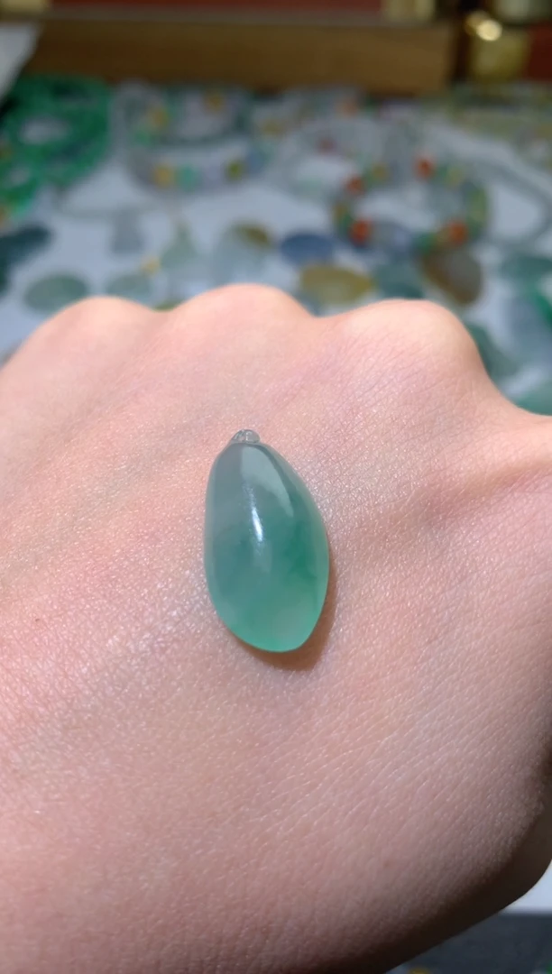 未镶嵌定制翡翠毛货