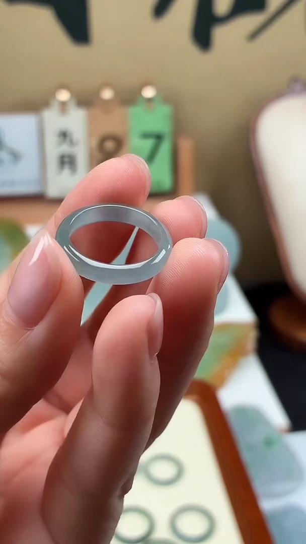 颈饰未镶嵌翡翠天然翡翠戒圈