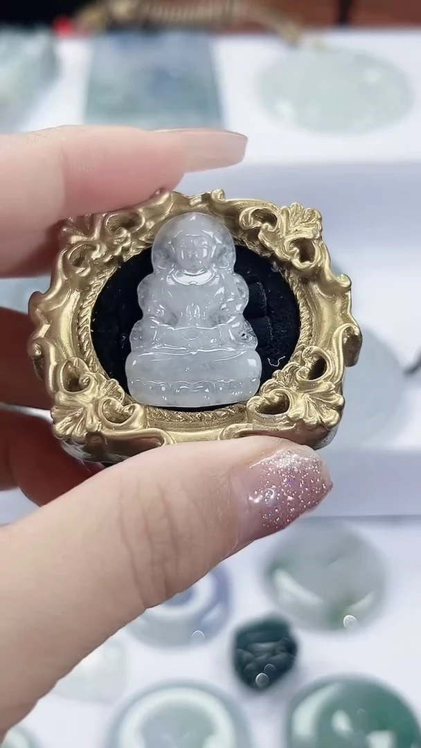 颈饰未镶嵌翡翠天然缅A翡翠吊坠