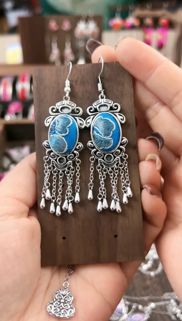 【闪购商品】织绣民族风老绣饰品025