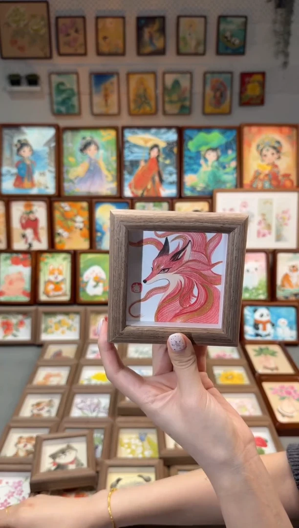 国画红九尾 手绘国画11