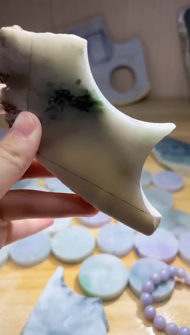 翡翠未镶嵌颈饰翡翠A货 姜谭555