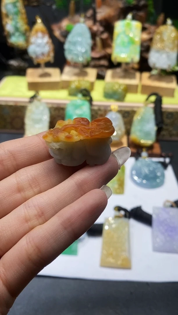 【闪购商品】定制翡翠未镶嵌翡翠A货