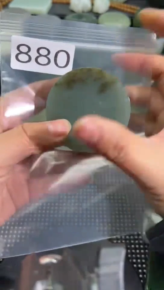 未镶嵌和田玉珠宝半成品镯芯