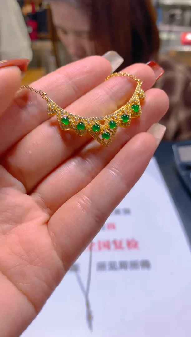 颈饰未镶嵌翡翠多样性发一