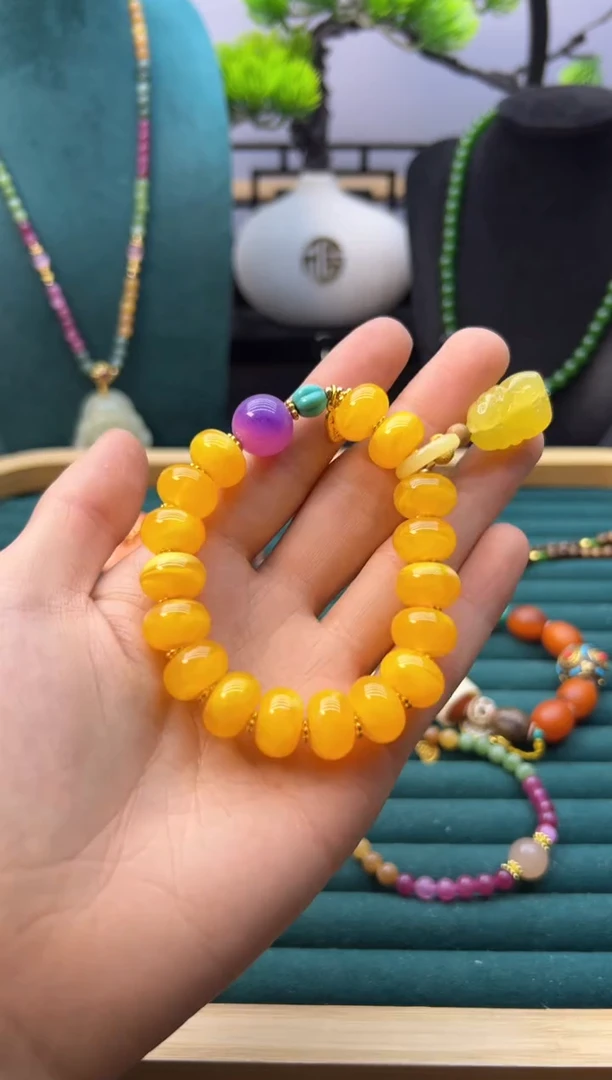 【闪购商品】蜜蜡手链14K金镶嵌S156