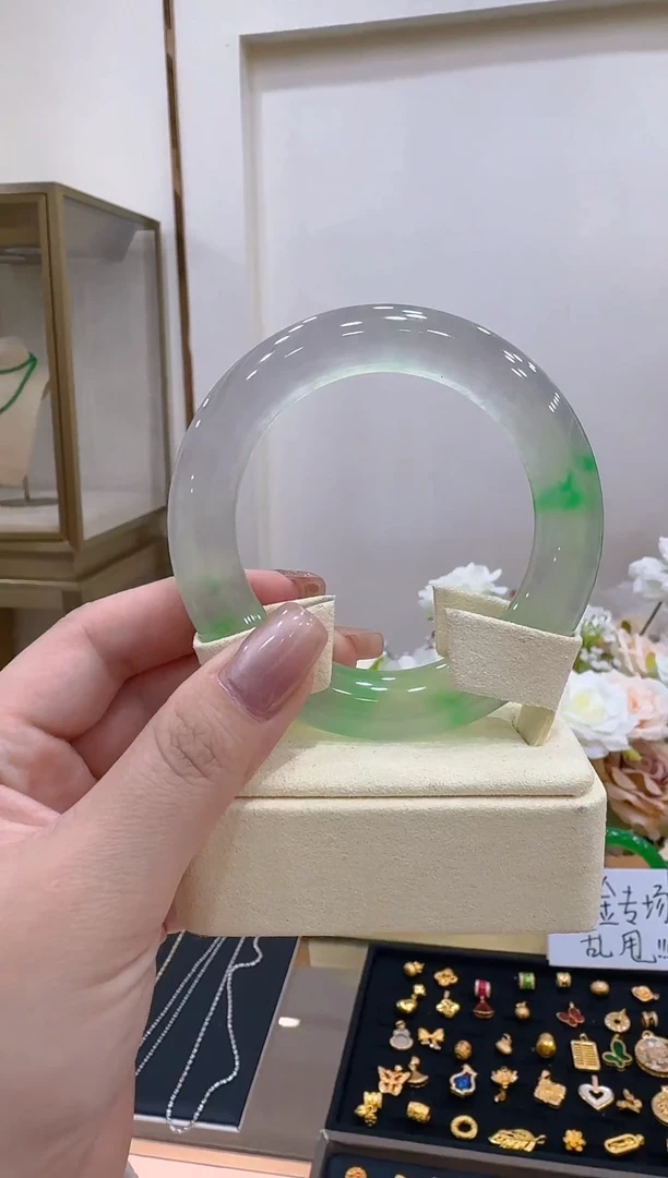 未镶嵌手镯翡翠【订金】