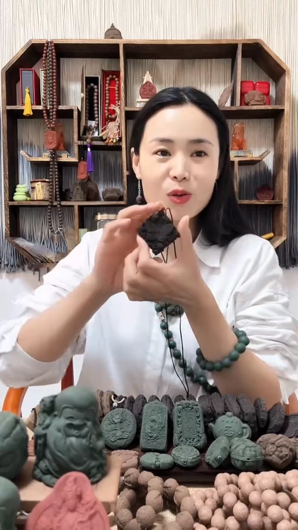 【闪购商品】泥塑咖啡香方大蝴蝶牌