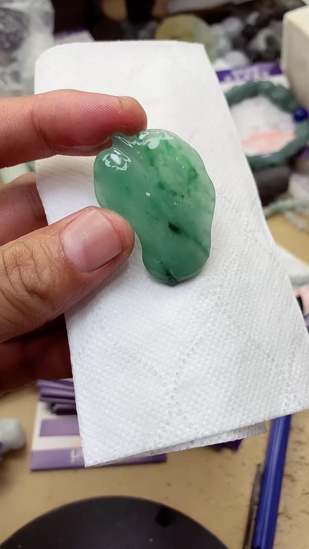 定制翡翠未镶嵌翡翠1