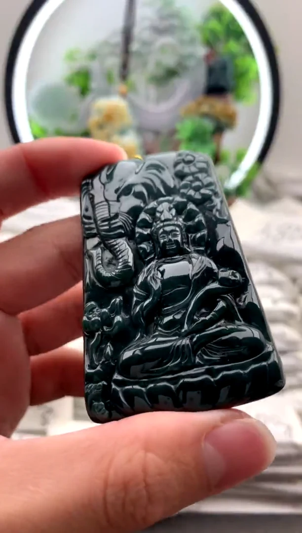 【闪购商品】翡翠颈饰未镶嵌普贤