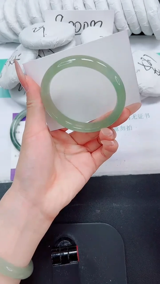 石英质玉手镯未镶嵌59-60.4