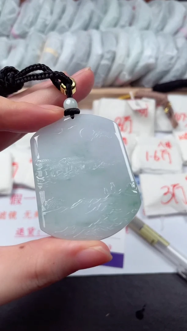 颈饰未镶嵌翡翠天然A货