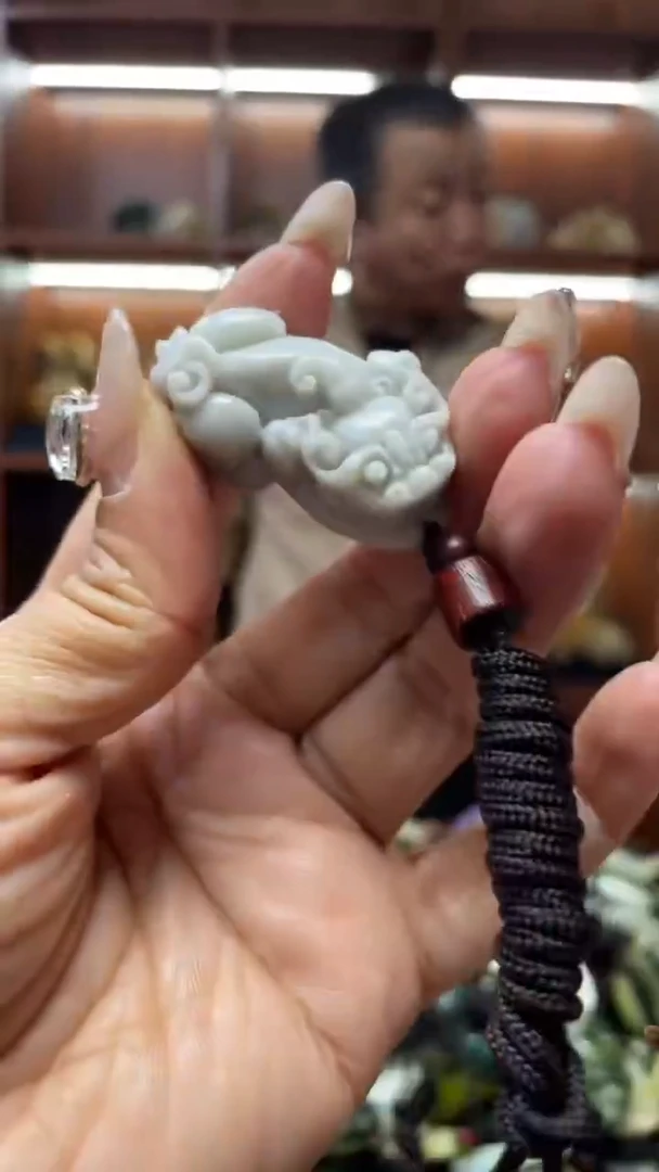 未镶嵌岫玉挂件