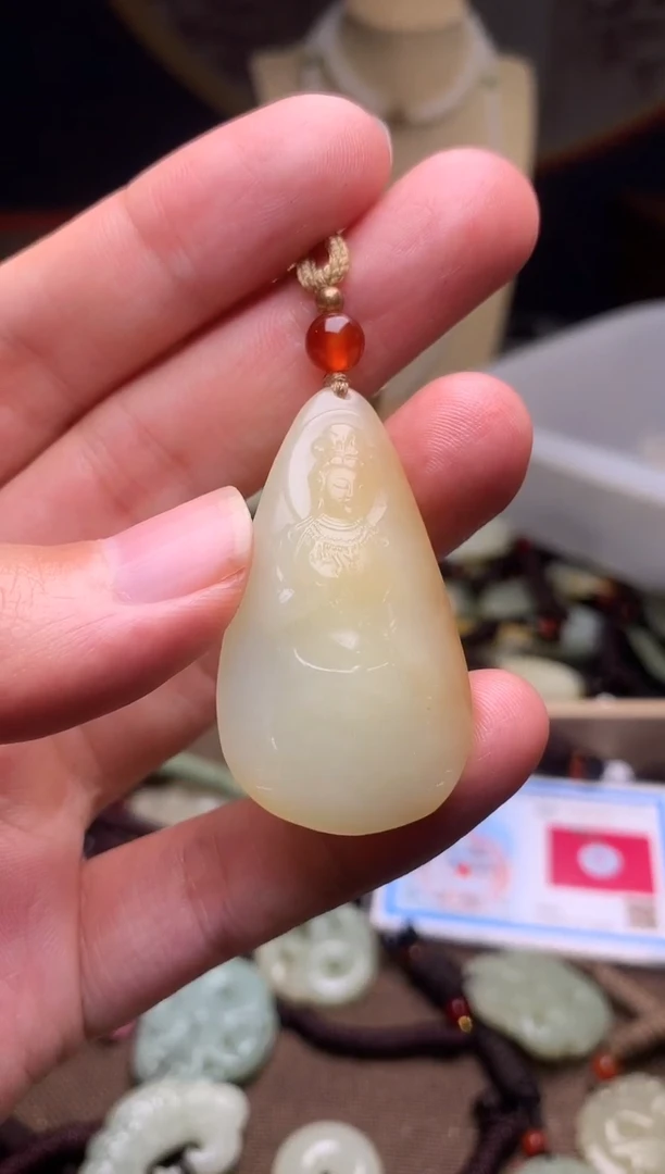 颈饰未镶嵌和田玉新疆料青海料清水和田玉吊坠