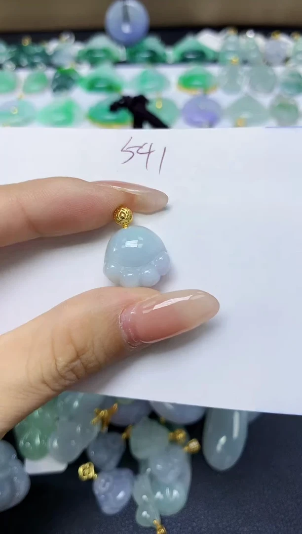 翡翠未镶嵌颈饰 天然缅甸翡翠A货