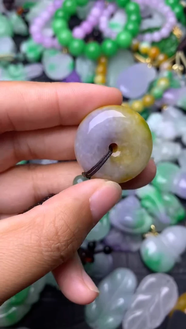 颈饰未镶嵌翡翠缅甸翡翠吊坠