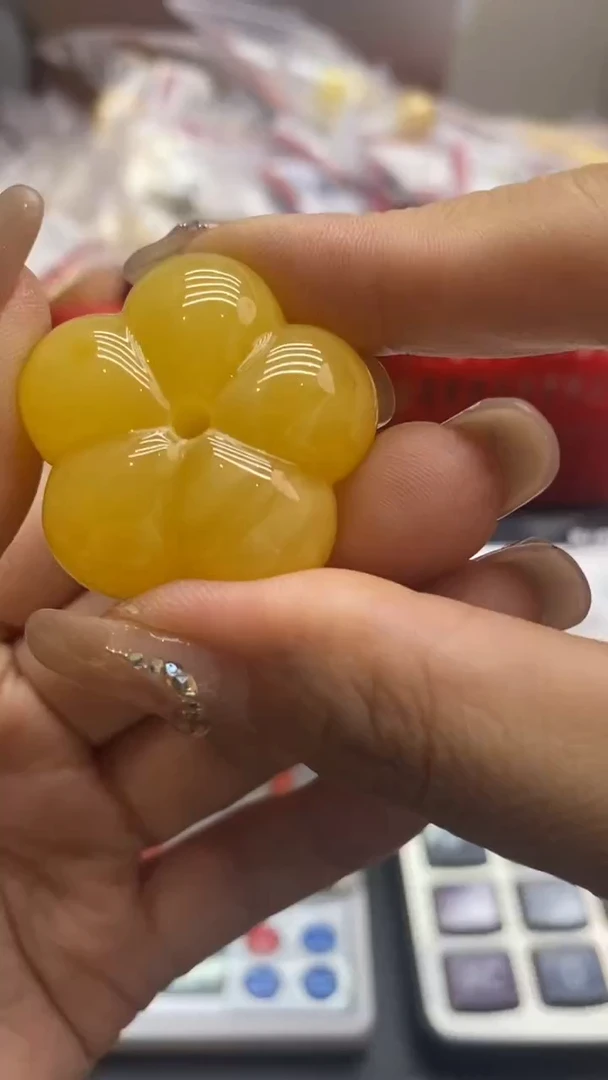 琥珀未镶嵌珠宝奇石1601