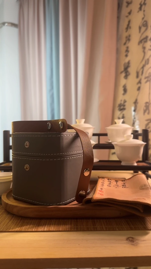 皮质便携旅行装+茶巾