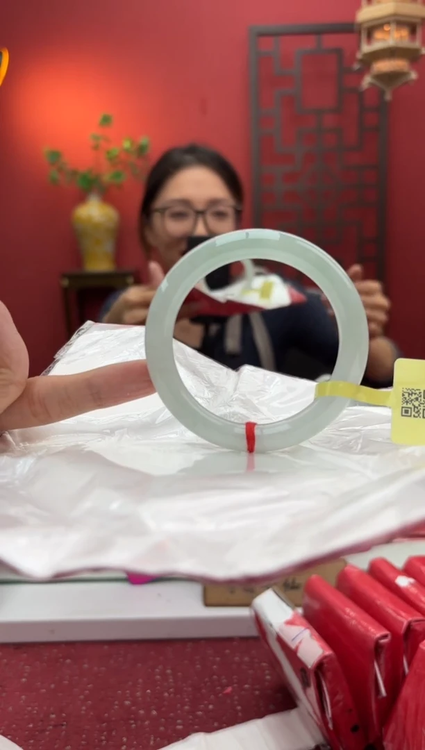 未镶嵌手镯（圆镯）翡翠翡翠手镯16