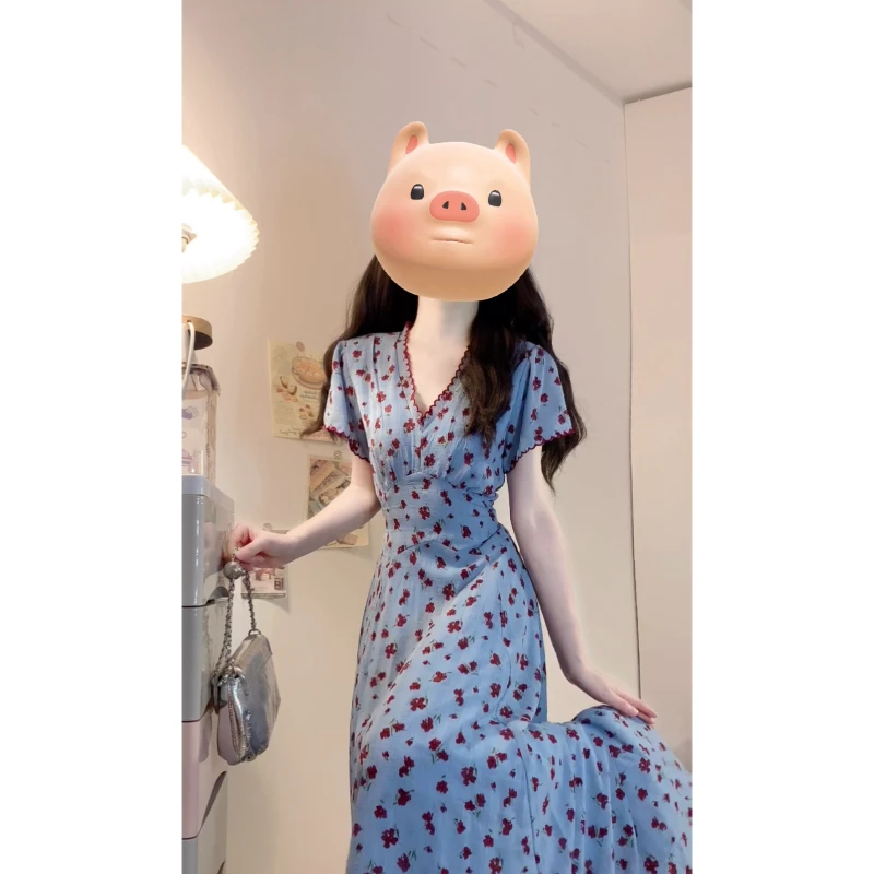 大码胖妹妹夏季新款纯欲法式感V领碎花连衣裙显瘦甜辣风A字裙仙