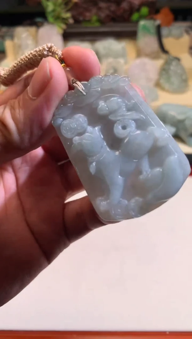 翡翠未镶嵌颈饰6/07/205