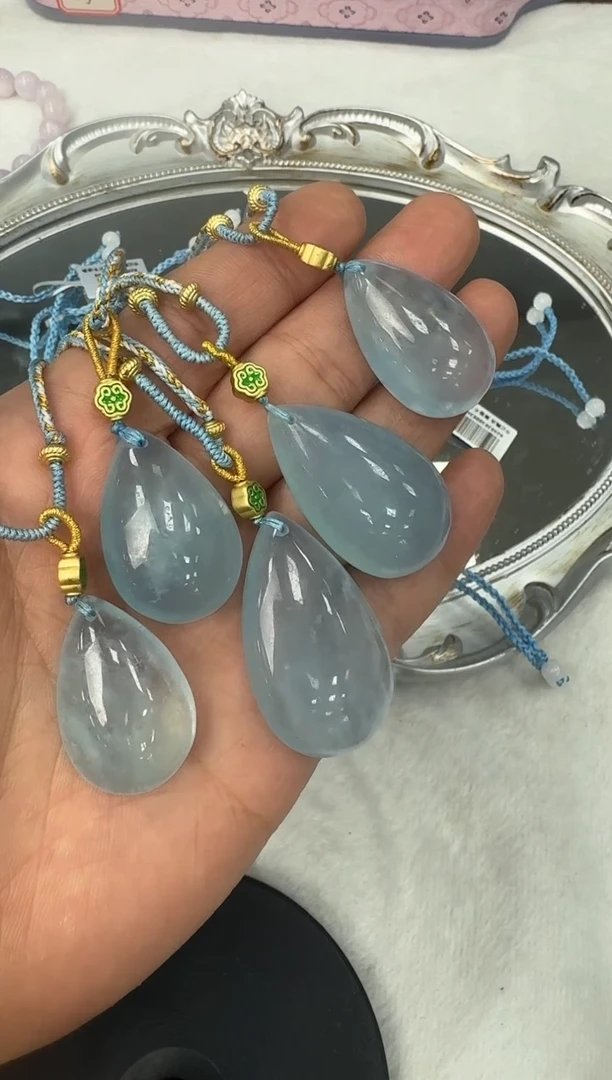 【闪购商品】海蓝宝石吊坠(赠链)未镶嵌CK924约mm多样性发一件