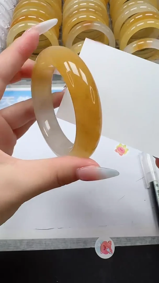 未镶嵌手镯石英质玉43