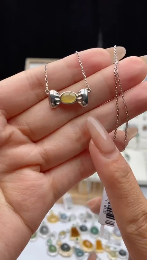 翡翠戒指银S925镶嵌天然A货翡翠