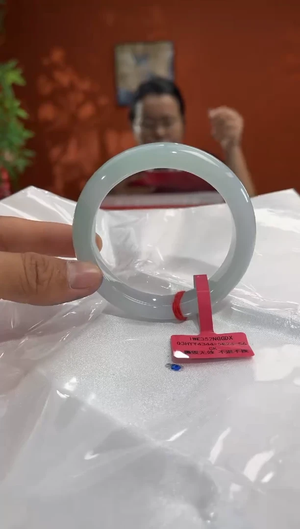 未镶嵌手镯翡翠翡翠手镯