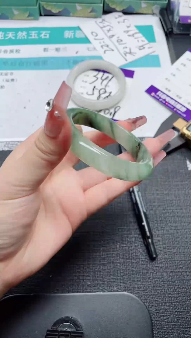 未镶嵌手镯石英质玉342-56