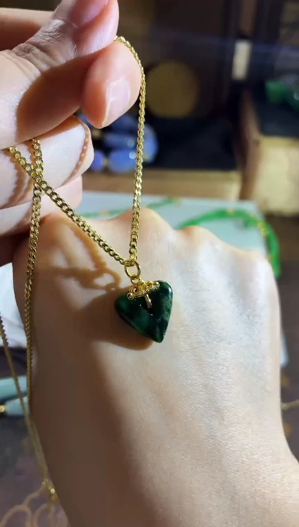 吊坠(不含链)18K金镶嵌翡翠吊坠