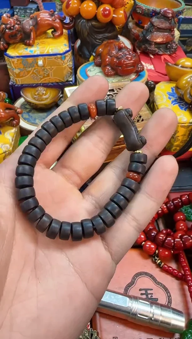 【闪购商品】滴血莲花菩提吊坠扎西当天订单当天直发如图所示